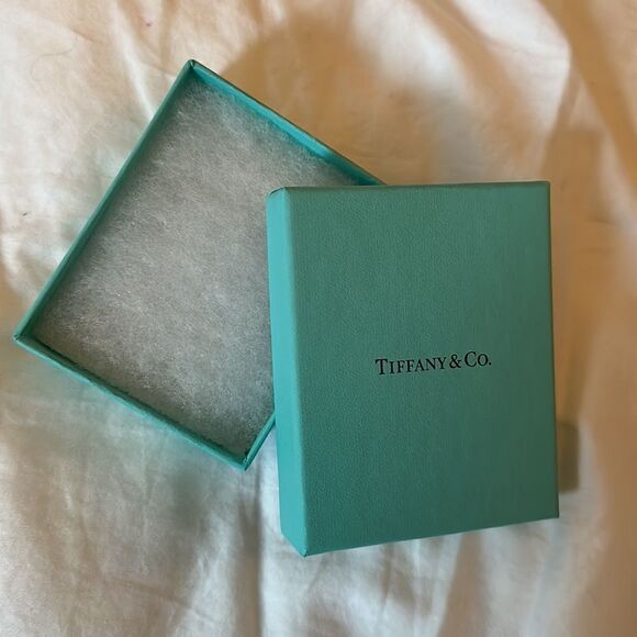 Tiffany and Co. Little Blue Jewelry Box - Picture 3 of 4